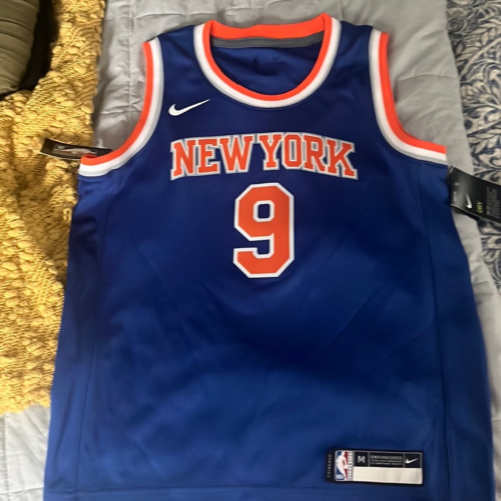 New w tags , Barrett Knicks Jersey youth medium (10/12)